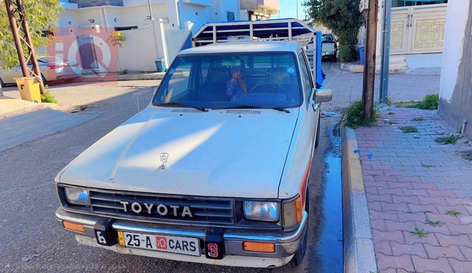 تويوتا هايلوكس